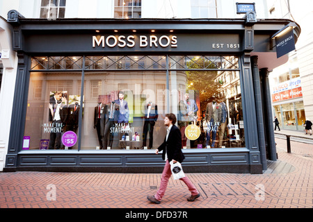 Moss Bros shop, New Street, Birmingham City Centre, Regno Unito Foto Stock