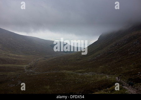 La nebbia Slieve Donard Mourne Mountains Foto Stock