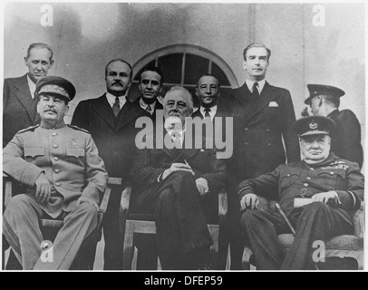 Franklin D. Roosevelt, Stalin, Winston Churchill e molti altri a Teheran, Iran 196980 Foto Stock