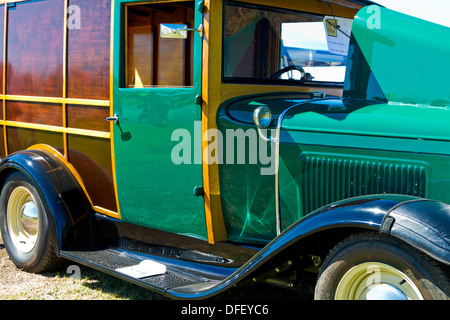 Un bel verde 1931 Ford 'woody' carrello pannello hot-biella. Foto Stock