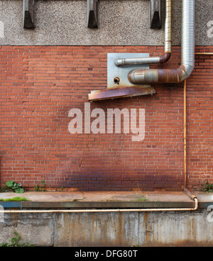 Magazzino vuoto a parete, può essere usata come background industriale Foto Stock