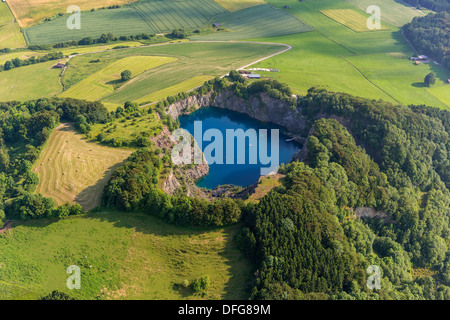 Vista aerea, 'See im Berg", tedesco per "lago di montagna", Messinghausen, Brilon, Nord Reno-Westfalia, Germania Foto Stock