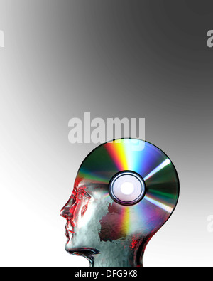 Testa di vetro sovrapposti su un CD vuoto, immagine simbolica per la proprietà intellettuale, Germania Foto Stock