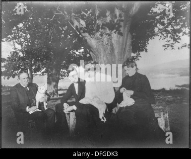 Roosevelt e Eleanor Roosevelt con Warren Delano III e Sara Delano Roosevelt a Newburgh, New York 196124 Foto Stock