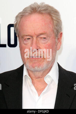 Londra, Regno Unito. 03 ott 2013. Ridley Scott assiste una speciale proiezione di "il consigliere' all'Odeon West End, Leicester Square, London - 3 ottobre 2013 Foto di Keith Mayhew © KEITH MAYHEW/Alamy Live News Foto Stock