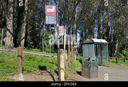 Fermata dell'autobus MUNI Foto Stock