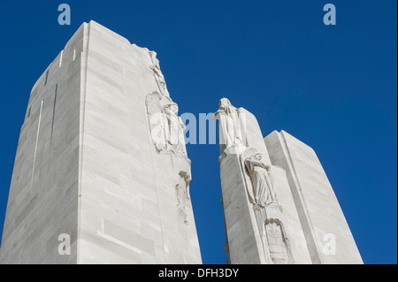 Il Canadian National Vimy Memorial, la prima guerra mondiale un monumento di ricordare la battaglia di Vimy Ridge in Givenchy-en-Gohelle, Francia Foto Stock