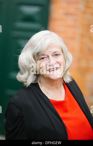 Ann Widdecombe Noreen DSG è un ex partito conservatore britannico politico ed è stato un romanziere dal 2000 Foto Stock