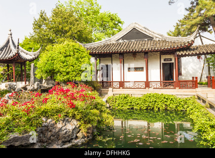 Classico giardino cinese di Shanghai, Cina Foto Stock