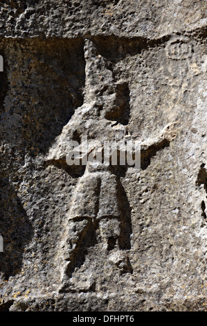 Hittita figura scultura a Yazilikaya santuario [ scritto rock ], Hattusa il più grande conosciuto Hittita santuario. Il XIII secolo A.C. Foto Stock