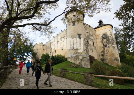 Il castello di Niedzica. Polonia meridionale. Foto Stock