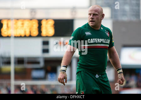 Leicester, Regno Unito. 05 ott 2013. Leicester Dan Cole. Azione dalla Aviva Premiership Round 5 match tra Leicester Tigers e Northampton santi ha giocato a Welford Road, Leicester Credit: Graham Wilson/Alamy Live News Foto Stock