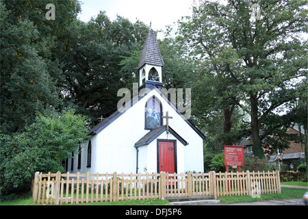 La chiesa di San Giorgio, West End verde, Esher Surrey, Inghilterra, Gran Bretagna, Regno Unito, Gran Bretagna, Europa Foto Stock