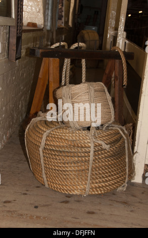 MEDWAY;; CHATHAM Historic Dockyard; corda vittoriano fabbrica; corda balle Foto Stock