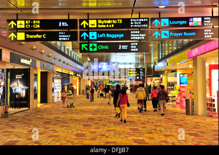 L'Aeroporto Changi di Singapore Sala partenze Foto Stock