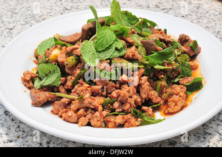 Il gusto della Thailandia - Thai Larb Moo (di carne macinata di maiale insalata Foto Stock