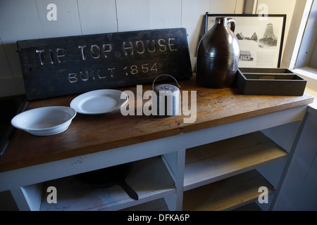 Interno del Tip Top House sulla cima di Mount Washington, New Hampshire, STATI UNITI D'AMERICA Foto Stock