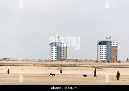 Città Crosby Beach Antony Gormley in altro luogo Foto Stock