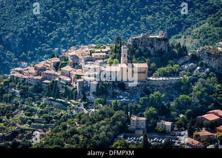 Il borgo medievale di Èze nel sud est della Francia. Foto Stock