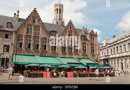 Il Tom Pouce ristorante e sale da tè nel centro storico di Bruges (Brugge), Fiandre Occidentali, Belgio. Foto Stock