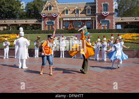 Alice nel paese delle meraviglie, Mad Hatter, turistico, Disneyland Resort Anaheim California Foto Stock