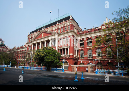 Facciata di un edificio governativo, scrittori edificio, Calcutta, West Bengal, India Foto Stock