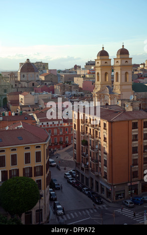 Vista dal castello sopra il quartiere di Stampace a Cagliari - Sardegna Foto Stock