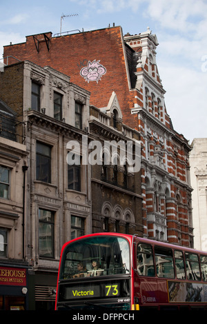 Mighty Mo Graffiti sopra Oxford Street, Londra Foto Stock