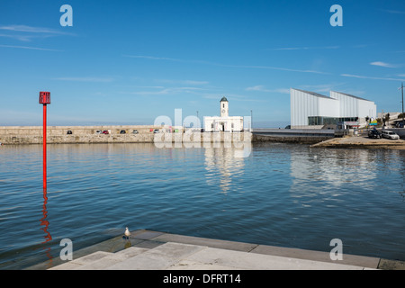 Il braccio del porto & Turner Galleria d'Arte Contemporanea, Margate, Kent, Regno Unito. Foto Stock