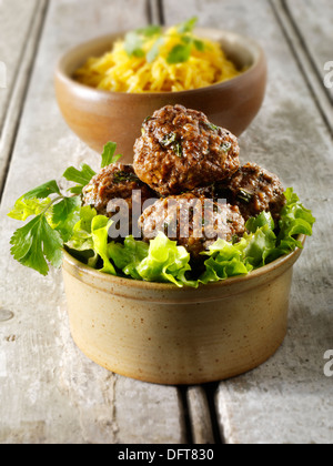 Kofta spiedini con riso pilaf Foto Stock