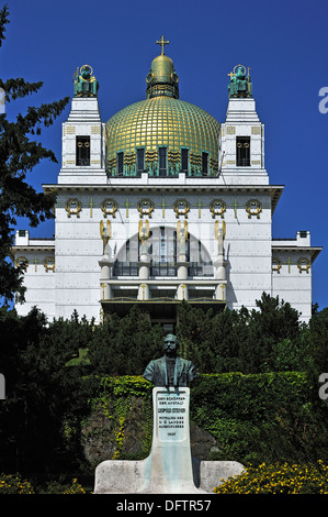 Chiesa di San Leopoldo a Steinhof ospedale psichiatrico, costruito 1904-1907, progettato da Otto Wagner, importante costruzione Foto Stock