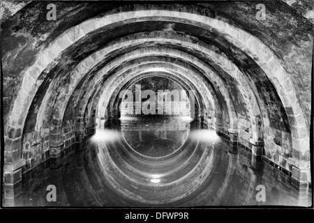 Marvao castello, antica cisterna di acqua, Alentejo, Portogallo Foto Stock