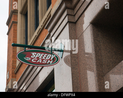 Speedy Cash payday loan e controllare incassare shop in Nottingham, Regno Unito. Foto Stock