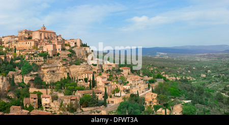Vista su Gordes village, Vaucluse Provence, Francia Foto Stock