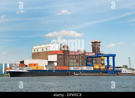 Paesi Bassi Amsterdam port IJ docks Noordzeekanaal Foto Stock