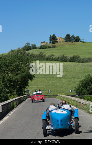 Mille Miglia, 1000 Miglia, gara, vecchio, auto, Toscana Foto Stock