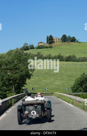 Mille Miglia, 1000 Miglia, gara, vecchio, auto, Toscana Foto Stock