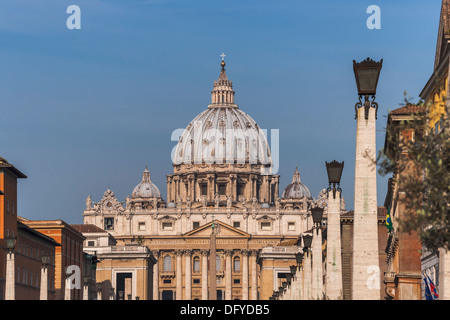 Cupola della Basilica di San Pietro , in Via della Conciliazione, lo Stato della Città del Vaticano, Roma, Lazio, l'Italia, Europa Foto Stock