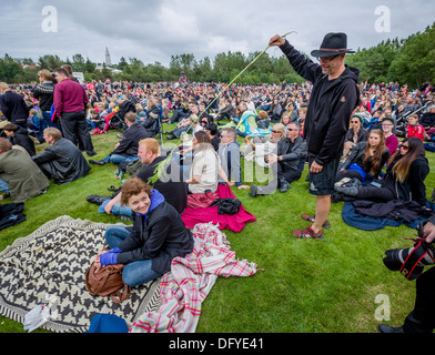 Concerto estivo nel parco, "di mostri e uomini", Reykjavik, Islanda Foto Stock