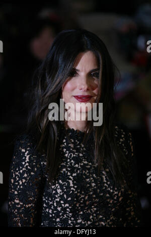 Sandra Bullock assiste il gala screening di gravità per la 57th BFI London Film Festival di Odeon Leicester Square a Londra © Foto Stock