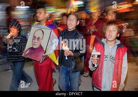 I manifestanti, per la libertà del Tibet, in Jogibara Rd, McLeod Ganj Dharamsala, Himachal Pradesh, India, Asia Foto Stock