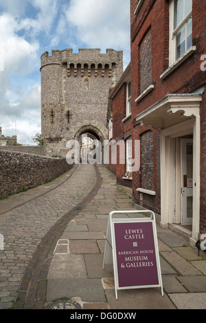 Barbican Gate, Lewes Castle, East Sussex, Inghilterra Foto Stock