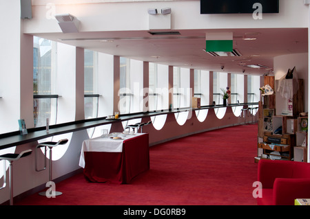 Vista interna del rinnovato Rep Theatre, Birmingham, Regno Unito Foto Stock