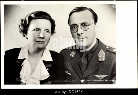 Foto Ak Königin Juliana mit Prinz Bernhard der Niederlande; Foto Stock