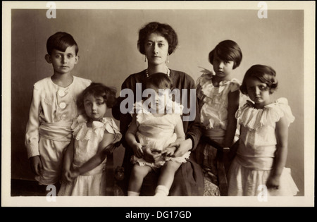 Foto Ak Prinz Heinrich, Irmengard, Hilda, Editha, Antonia von Bayern u Luxemburg; Foto Stock