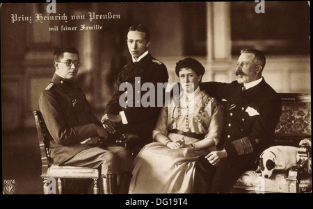 Ak Großadmiral Prinz Heinrich von Preußen mit circuizione Familie, NPG 5074; Foto Stock