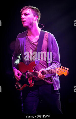 Milano Italia. Il 10 ottobre 2013. Il belga indie rock band BALTHAZAR apertura della mostra di editori a music club Alcatraz © Rodolfo Sassano/Alamy Live News Foto Stock