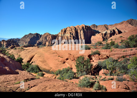 Red formazioni di arenaria nel sud dello Utah. Stati Uniti d'America Foto Stock