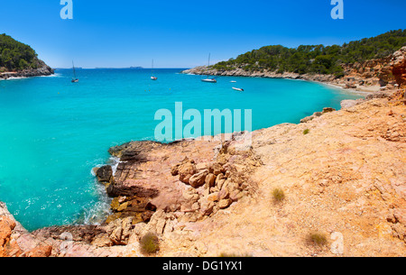 Ibiza cala Saladeta in San Antonio Abad a Isole Baleari Spagna Foto Stock