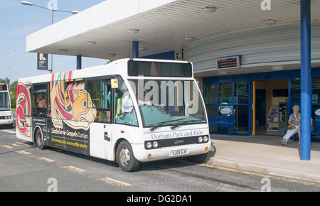 Durham park and ride bus a Belmont terminus Durham City, North East England Regno Unito Foto Stock